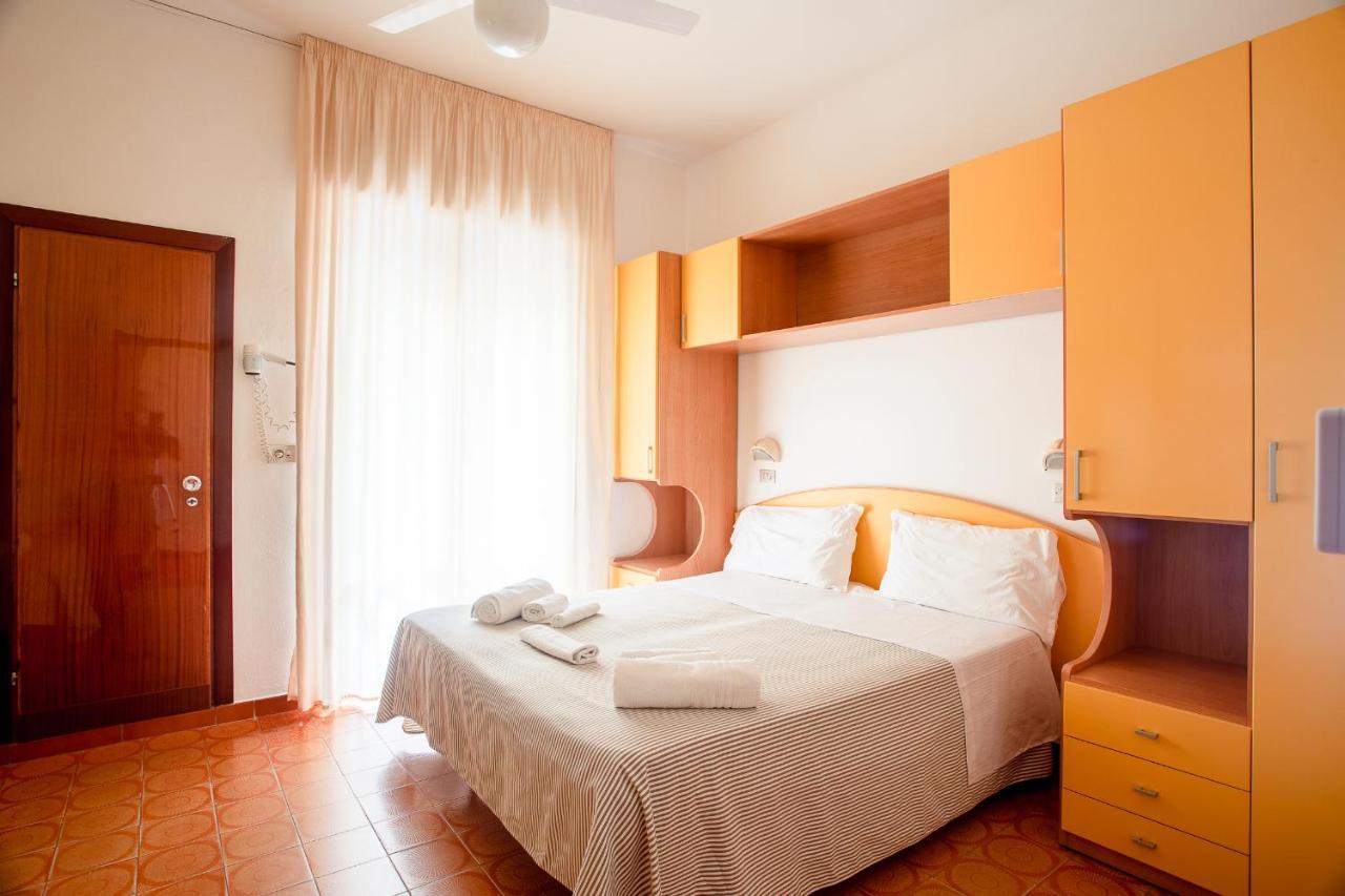 Piccolo Hotel Kursaal Cesenatico Ngoại thất bức ảnh